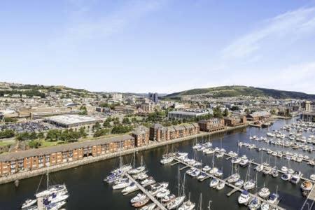 Апартаменты Beach On The Doorstep Meridian Tower Marina Суонси Экстерьер фото